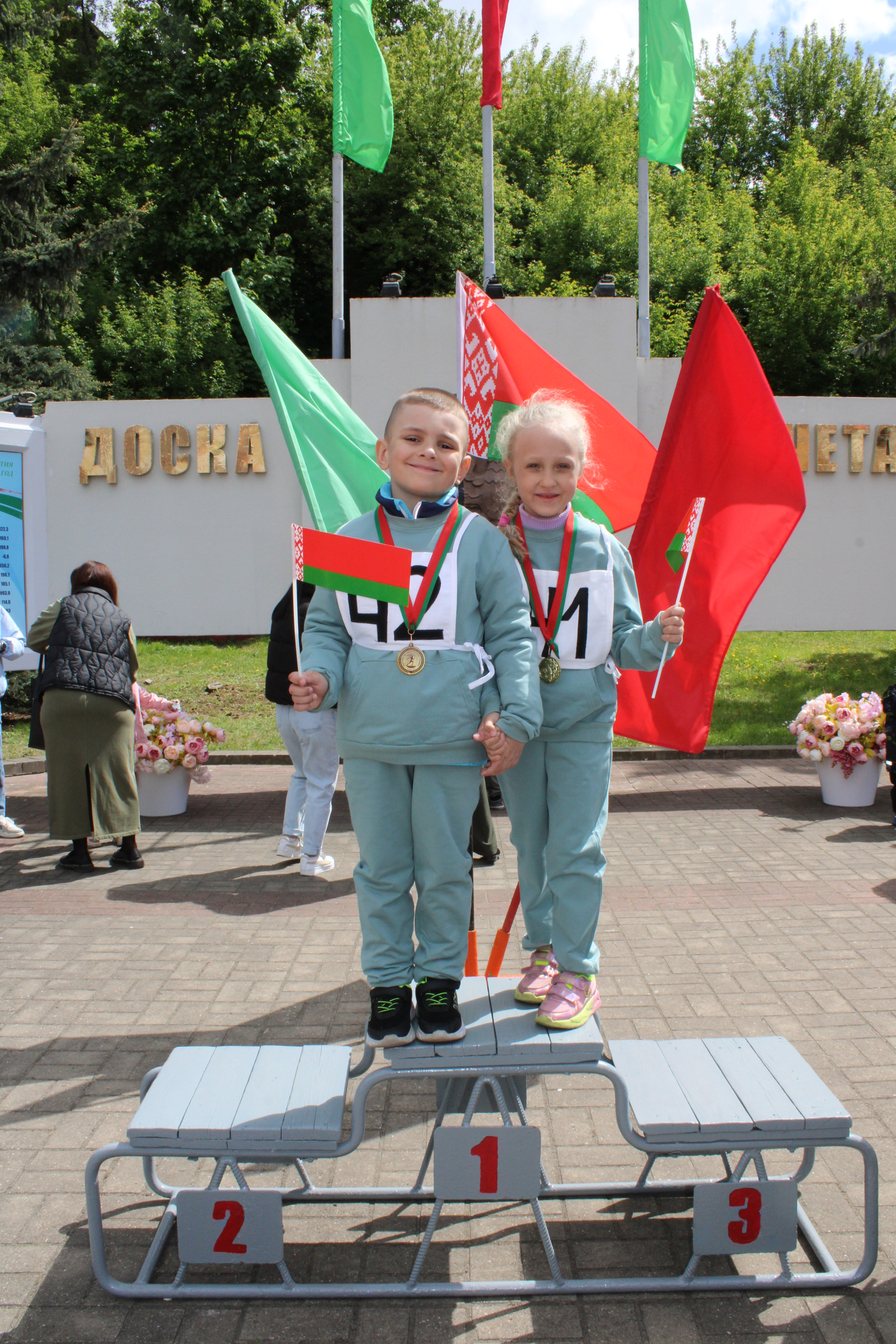 В едином забеге под флагом страны